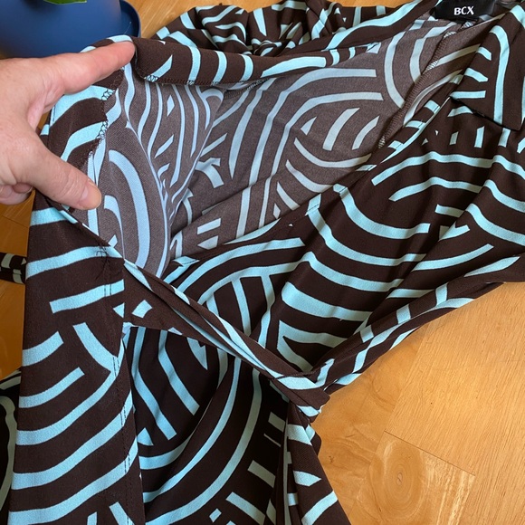 BCX brown & mint green geometric pattern wrap dress - Picture 11 of 16